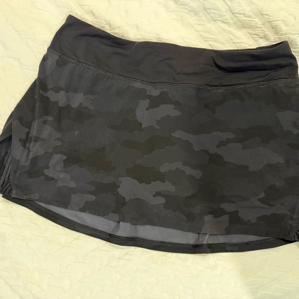 lululemon heritage 365 camo skirt